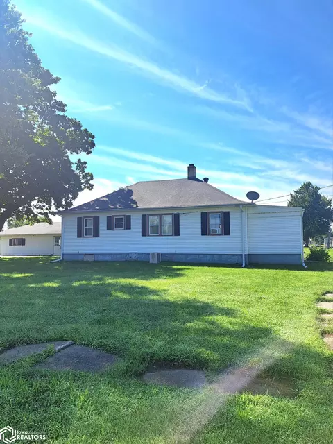 2105 N E Ave, Lovilia, IA 50150