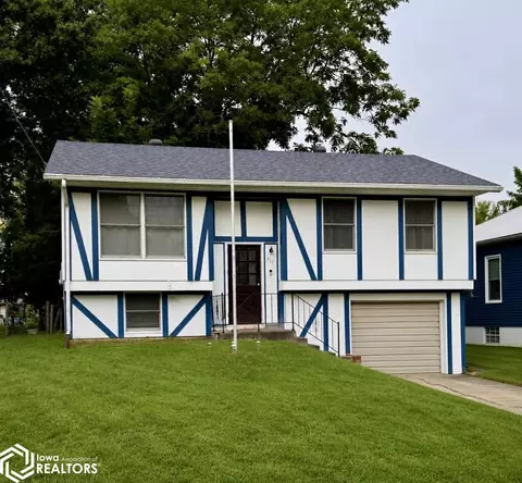 711 33rd St, Fort Madison, IA 52627