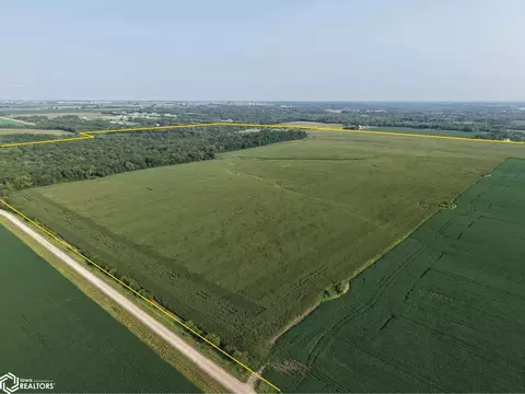 268 Th Ln, Adel, IA 50003