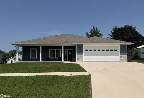 513 18th Ave E, Oskaloosa, IA 52577