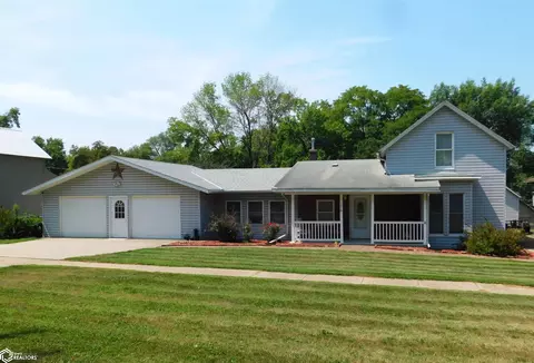 216 Main St, Charter Oak, IA 51439