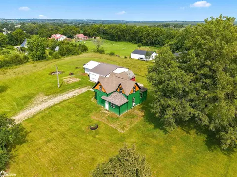 2047 305th St, Toledo, IA 52342