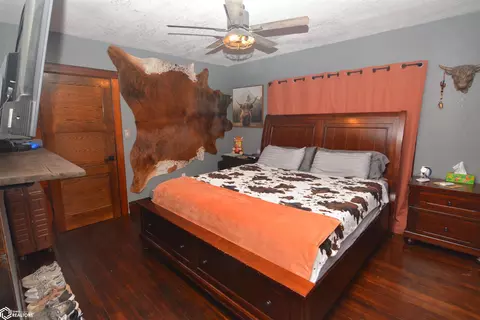 Bedroom - 916 415th Ave, Malcom, IA 50157 photo 3 of 5