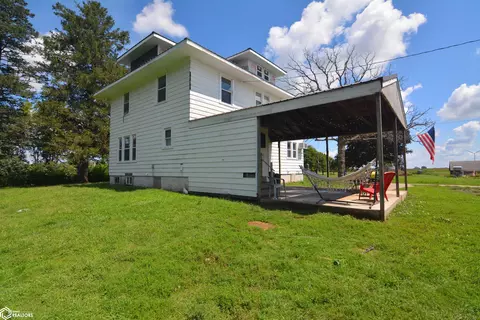 Exterior - 916 415th Ave, Malcom, IA 50157 photo 2 of 11