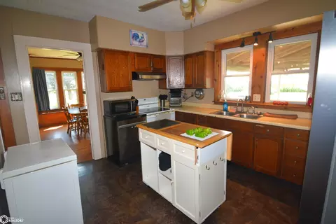 Kitchen - 916 415th Ave, Malcom, IA 50157 photo 1 of 3