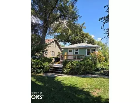 121 W 11th St S, Newton, IA 50208