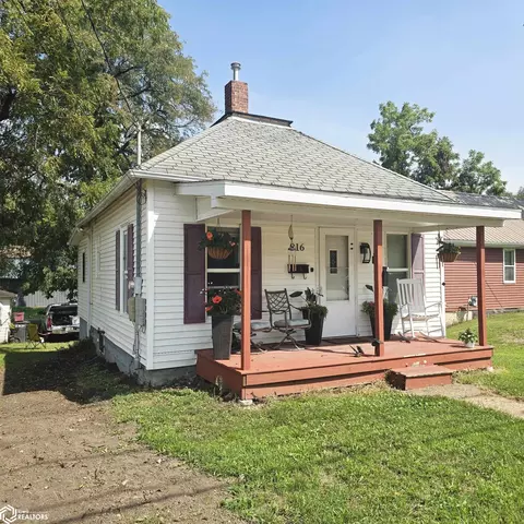 816 S D St, Oskaloosa, IA 52577