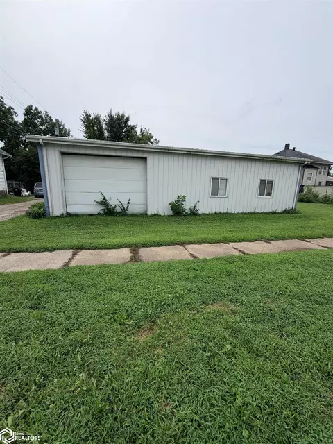 230 N Sheridan N, Ottumwa, IA 52501