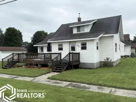 421 Sherman St, Sheffield, IA 50475