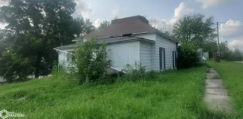 509 Smith St, Woodburn, IA 50275
