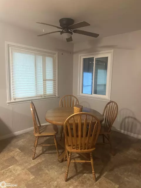 Dining - 340 70th, Dows, IA 50071 photo 1 of 2