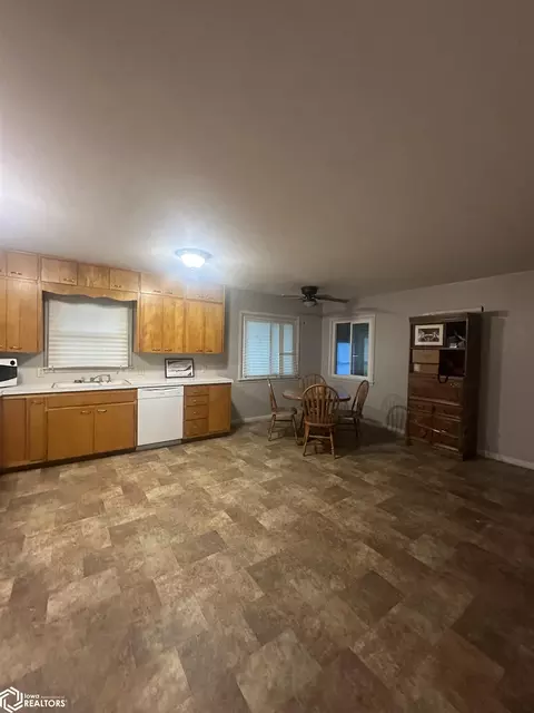 Kitchen - 340 70th, Dows, IA 50071 photo 1 of 6