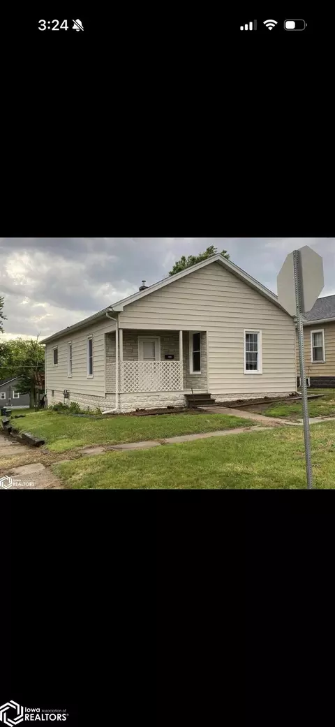 3102 Avenue J, Fort Madison, IA 52627