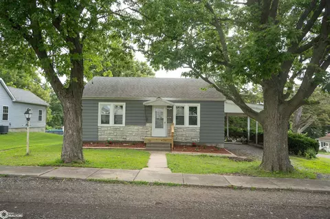 Exterior - 80 S 12th St, Hamilton, IL 62341 photo 1 of 2