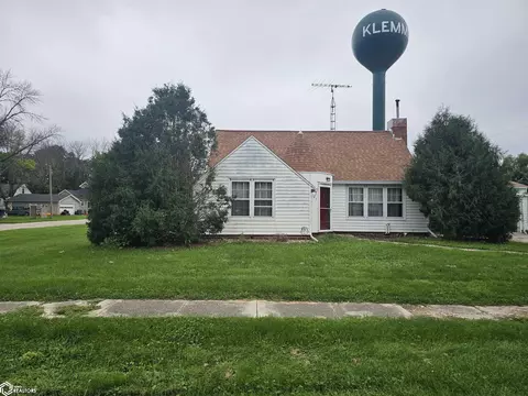 121 S 3rd St, Klemme, IA 50449