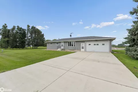 3310 Delaware Ave, Mason City, IA 50401