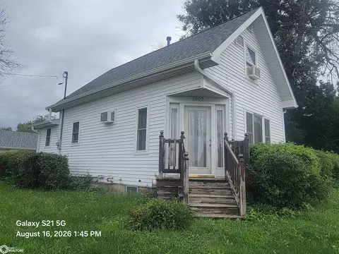 1002 W South St, Mount Ayr, IA 50854