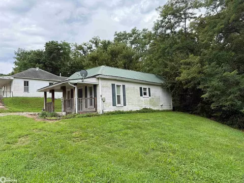1003 4th St, Keosauqua, IA 52565