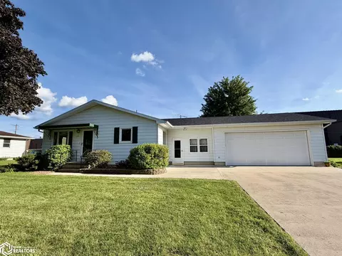 355 Green Acres Dr, Mediapolis, IA 52637