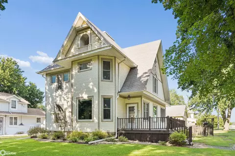 502 N 2nd, Wapello, IA 52653