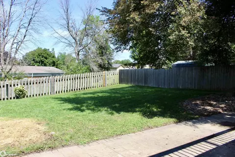 Exterior - 1406 E 17th St, Atlantic, IA 50022 photo 5 of 6
