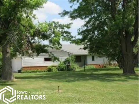 1940 West St, Grinnell, IA 50112
