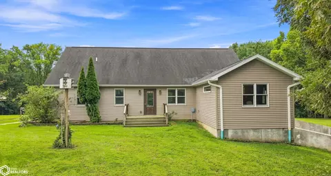2096 290th Ave, Fort Madison, IA 52627