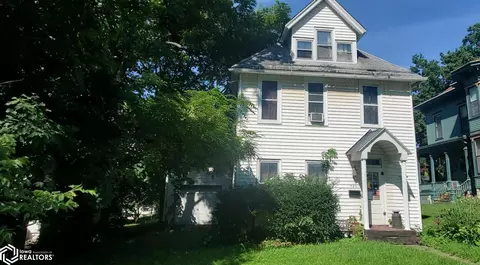 525 S Garfield Ave, Burlington, IA 52601