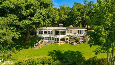 4 Blackhawk Hts, Fort Madison, IA 52627