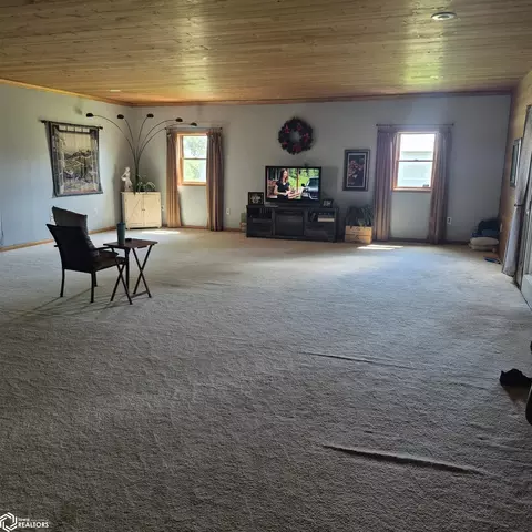 Living - 303 E Walnut, Eldon, IA 52554 photo 1 of 3