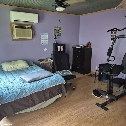 Bedroom - 303 E Walnut, Eldon, IA 52554 photo 2 of 4