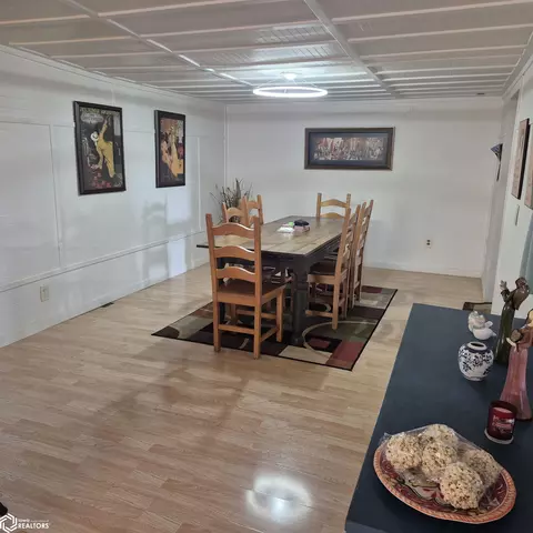 Dining - 303 E Walnut, Eldon, IA 52554 photo 1 of 1