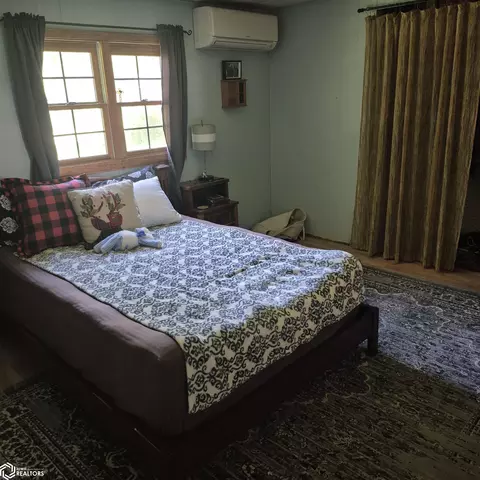 Bedroom - 303 E Walnut, Eldon, IA 52554 photo 1 of 4