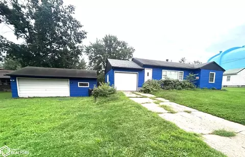 1928 Greenwood Dr, Ottumwa, IA 52501