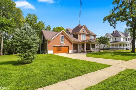 901 S Main St, Fairfield, IA 52556