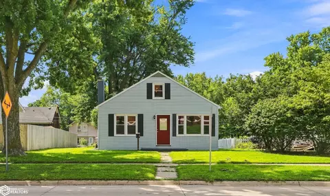 1026 Ave E, Fort Madison, IA 52627