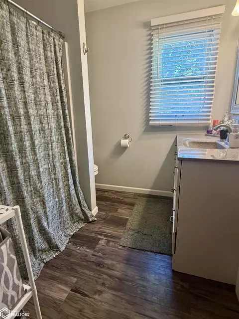 Bath - 602 E 18th St, Atlantic, IA 50022 photo 2 of 2