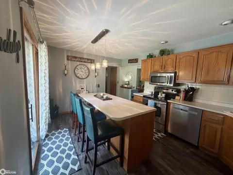 Kitchen - 602 E 18th St, Atlantic, IA 50022 photo 2 of 2