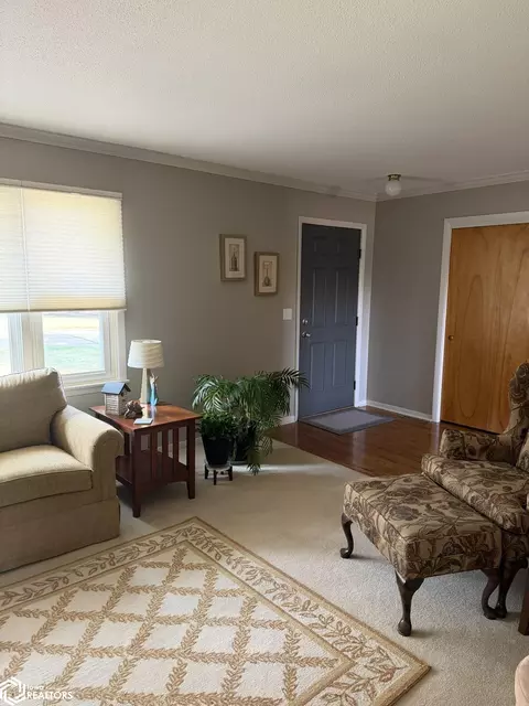 Entry Way - 1010 E 13th St, Atlantic, IA 50022 photo 1 of 2