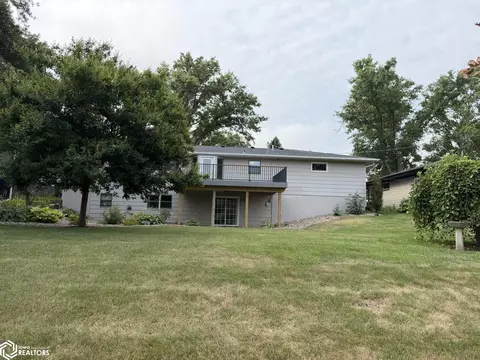 Exterior - 1010 E 13th St, Atlantic, IA 50022 photo 2 of 3