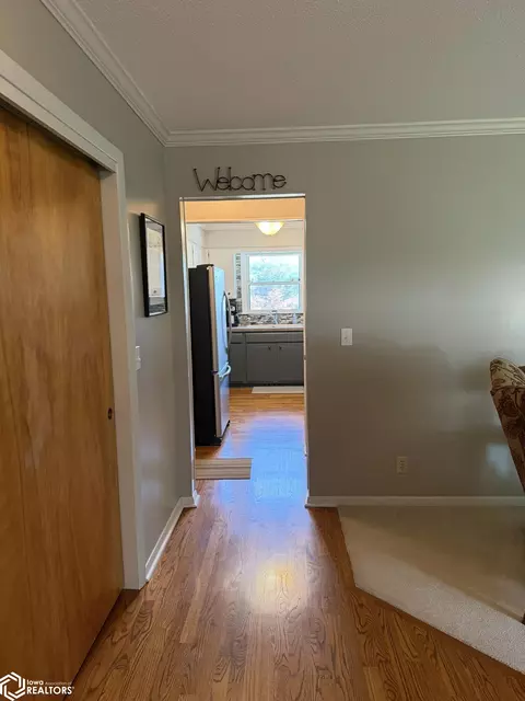 Entry Way - 1010 E 13th St, Atlantic, IA 50022 photo 2 of 2