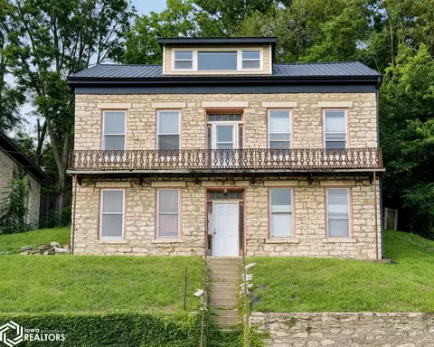 612 Washington St, Burlington, IA 52601