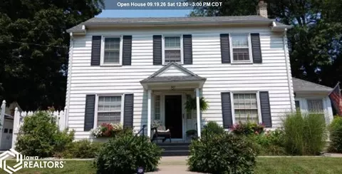 301 N 9th St, Oskaloosa, IA 52577