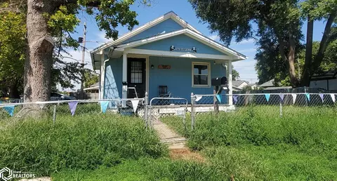 1430 Avenue C, Council Bluffs, IA 51501