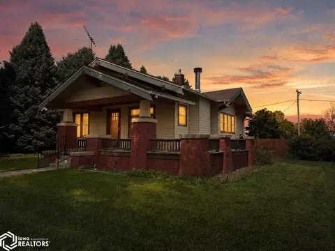 114 North St, Bayard, IA 50029