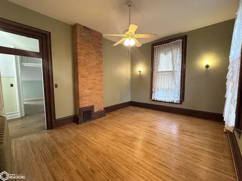 Living - 409 E Washington St, Centerville, IA 52544 photo 6 of 6