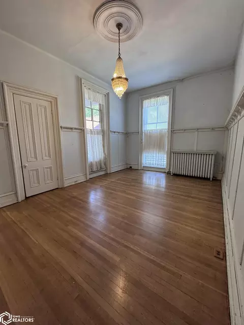 Other - 409 E Washington St, Centerville, IA 52544 photo 2 of 17