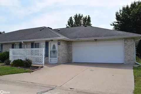 1123 48th St #25, Fort Madison, IA 52627