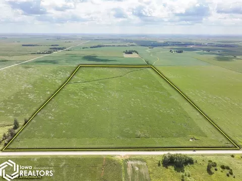 1562 250th St, Ionia, IA 50645