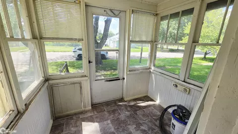 Exterior - 705 Eagle St, Scranton, IA 51462 photo 2 of 11